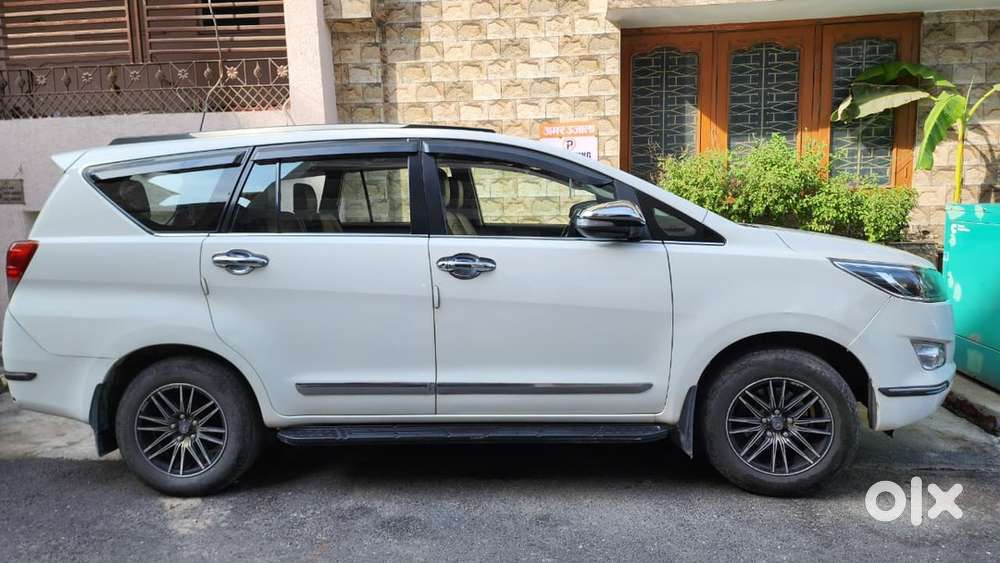 Toyota Innova Crysta 2018 Diesel Manual