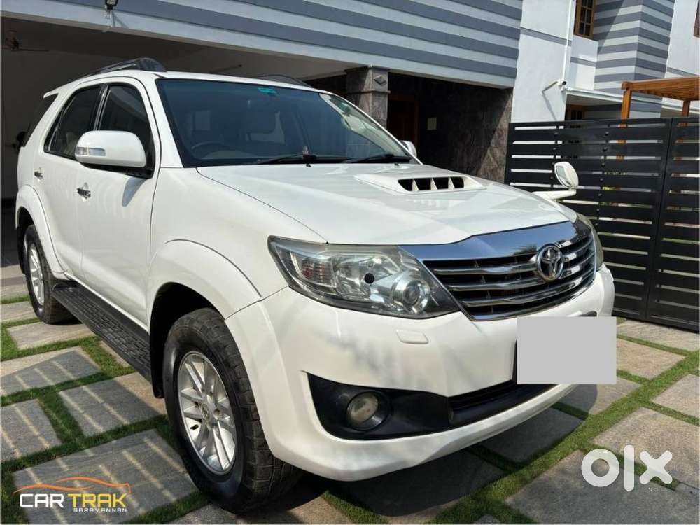 Toyota Fortuner 2011-2016 4x2 Manual, 2013, Diesel