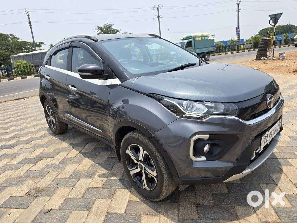 Tata Nexon 1.2 Revotron Xz Plus, 2022, Petrol