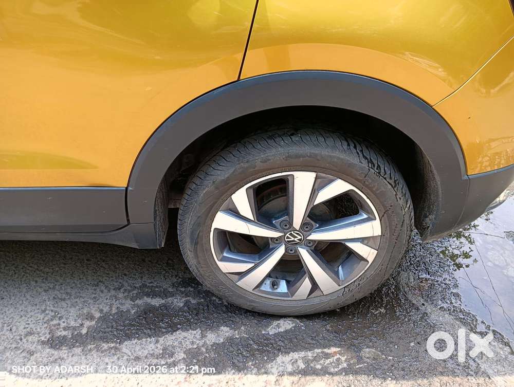 Volkswagen Taigun 1.0 Tsi Topline At, 2023, Petrol
