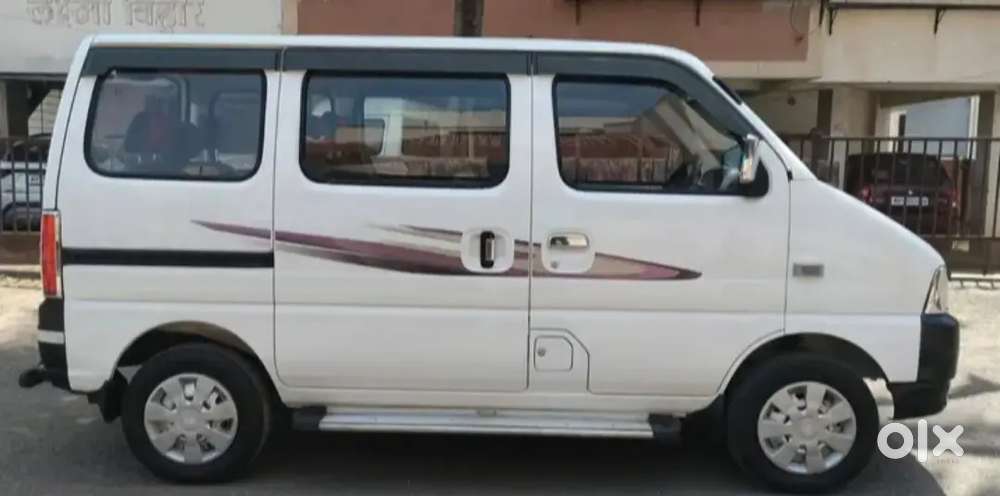 Maruti Suzuki Eeco 2013 Petrol 70000 Km Driven