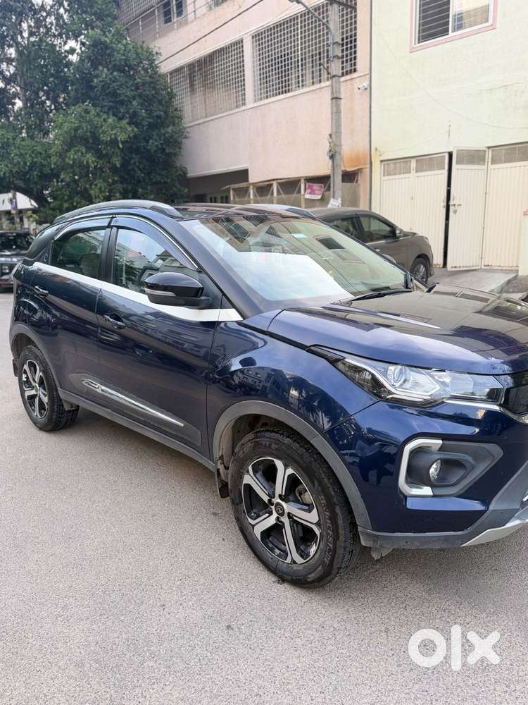 Tata Nexon AMT XZA PLUS, 2023, Petrol