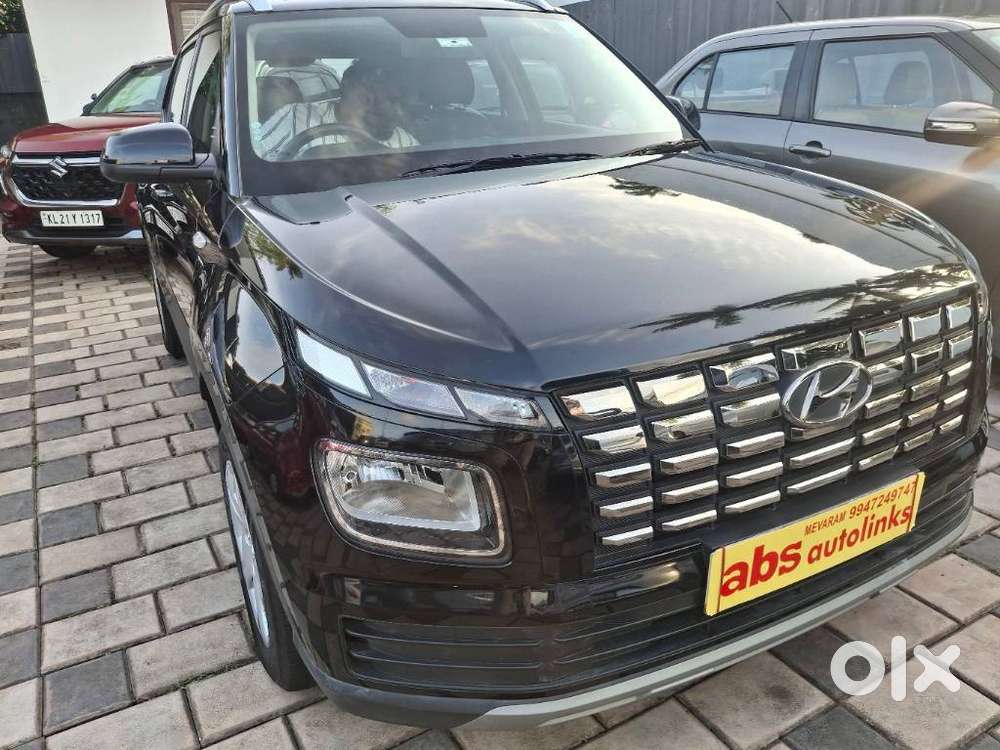 Hyundai Venue S 1.2 Petrol, 2022, Petrol