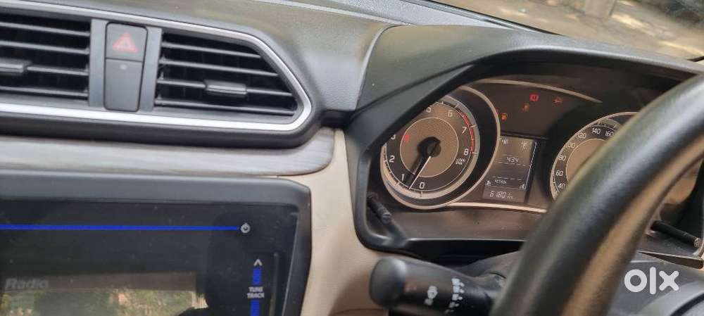 Maruti Suzuki Dzire 1.2 Vxi, 2024, Cng & Hybrids