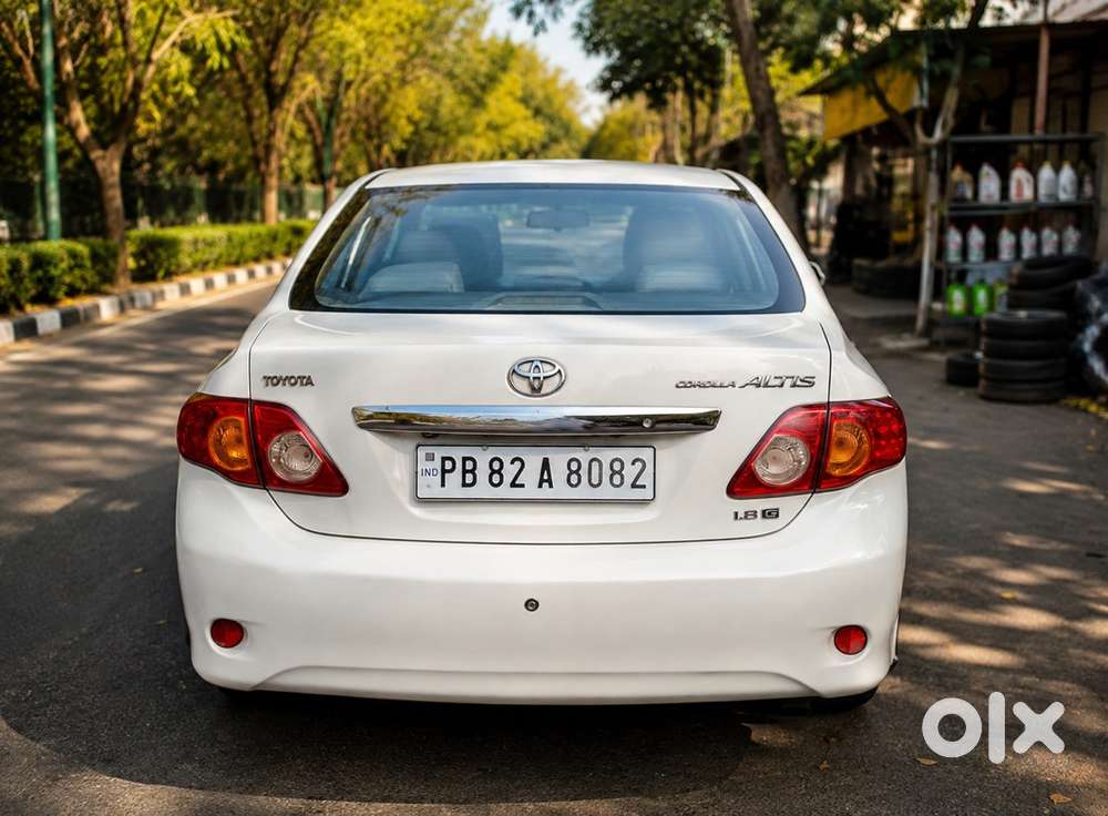 Toyota Corolla 2011 Car
