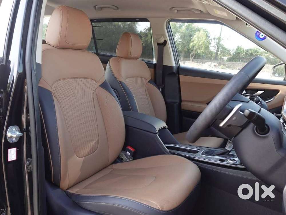 Hyundai Alcazar Signature 1.5 Petrol Dct 7str, 2025, Petrol