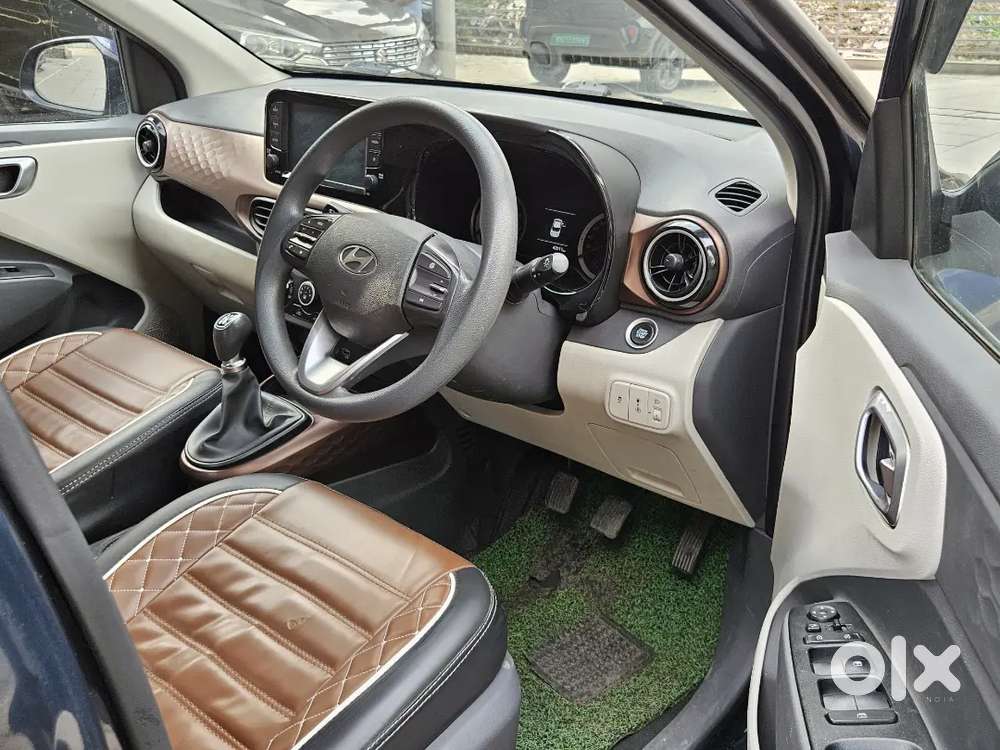 Hyundai Aura 2023 Cng & Hybrids Well Maintained