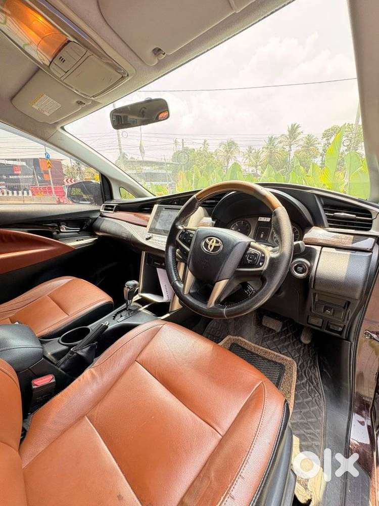Toyota Innova Crysta 2.8 Z, 2016, Diesel