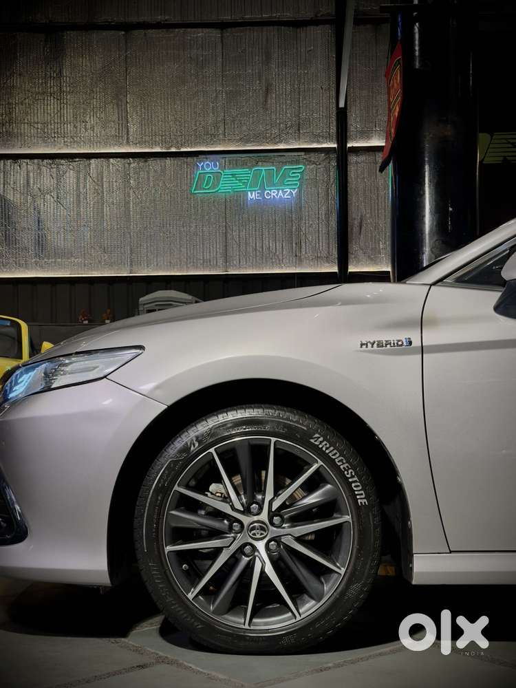 Toyota Camry Hybrid, 2023, Petrol