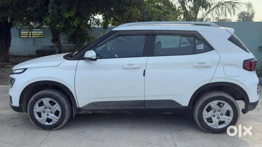 Hyundai Venue 1.2 S 2022 Petrol
