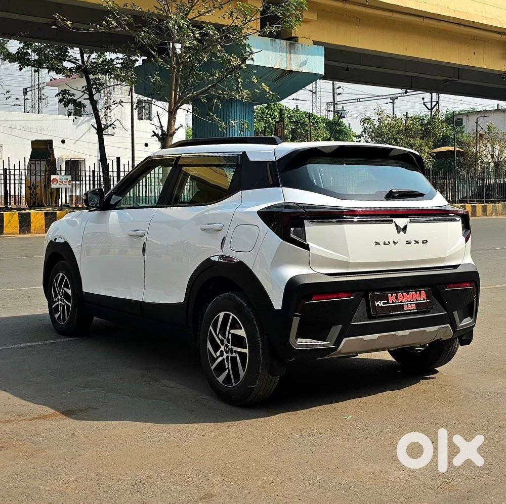 Mahindra Xuv 3xo Ax5 Ds Mt, 2025, Diesel