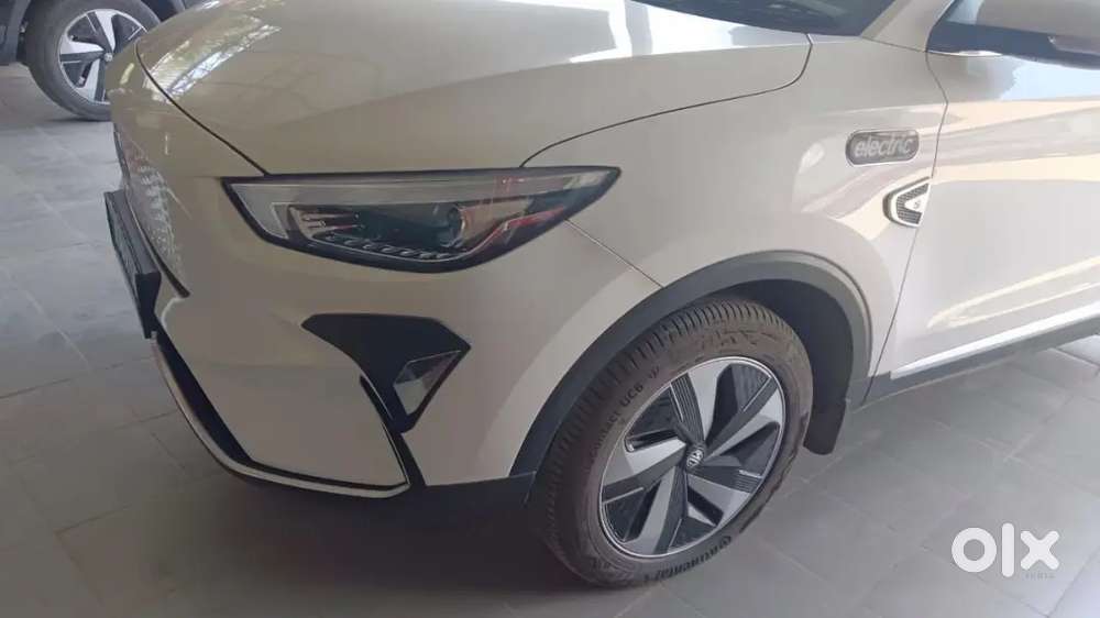 Mg Zs Ev 2025 Electric 11000 Km Driven