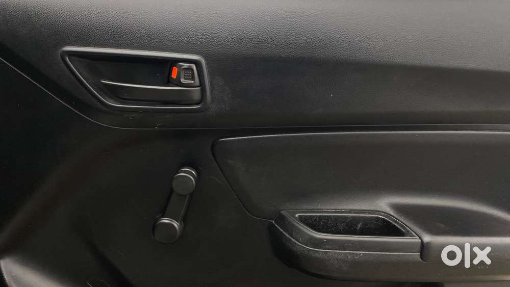 Maruti Suzuki Swift Lxi, 2018, Petrol