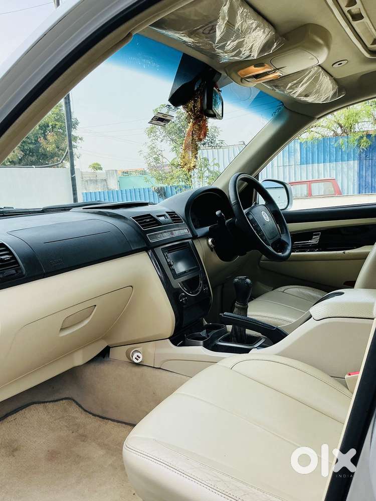 Mahindra Rexton, 2014, Diesel