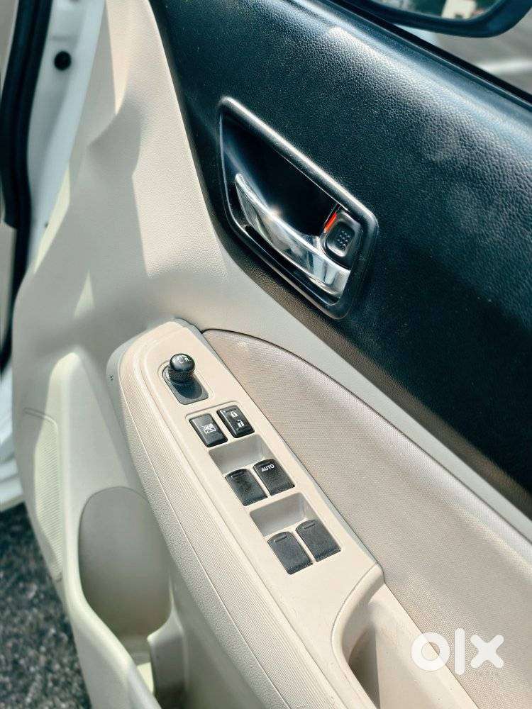 Maruti Suzuki Swift Dzire Vxi(o) Mt, 2019, Petrol