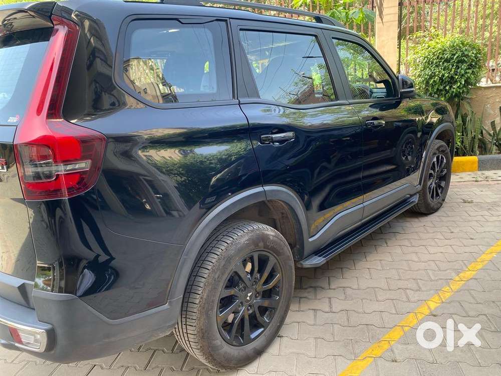 Scorpio N Z8 L 2.2 Diesel At Carbon L 2025 L 7.7k Kms L Like New