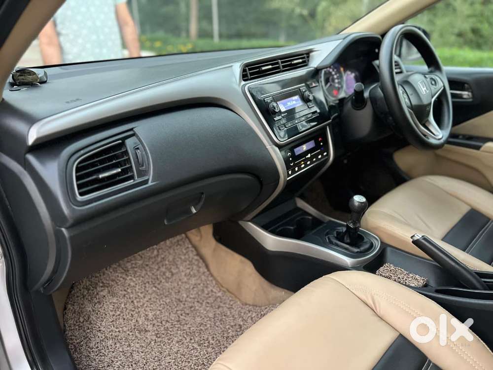 Honda City I-vtec Sv, 2017, Petrol