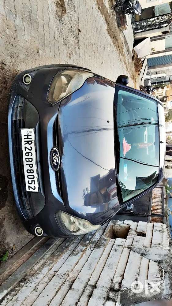 Ford Figo 2012 Cng & Hybrids 80000 Km Driven