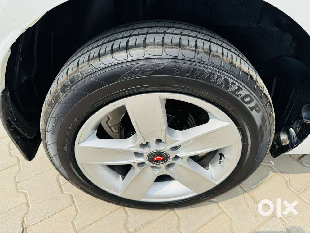 Tata Altroz 1.2 Xe, 2021, Petrol