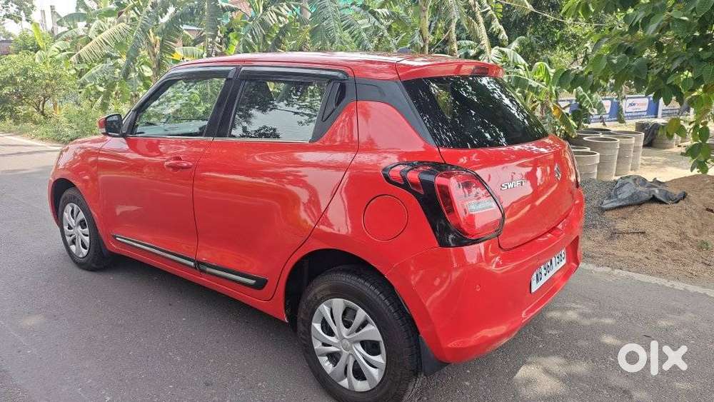 Maruti Suzuki Swift Vxi + Manual, 2019, Petrol