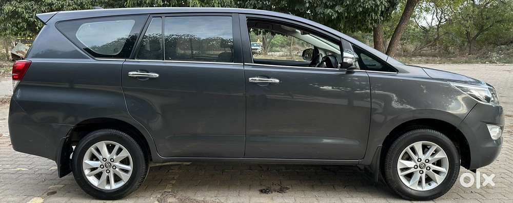Toyota Innova Crysta 2.7 Zx At, 2017, Petrol