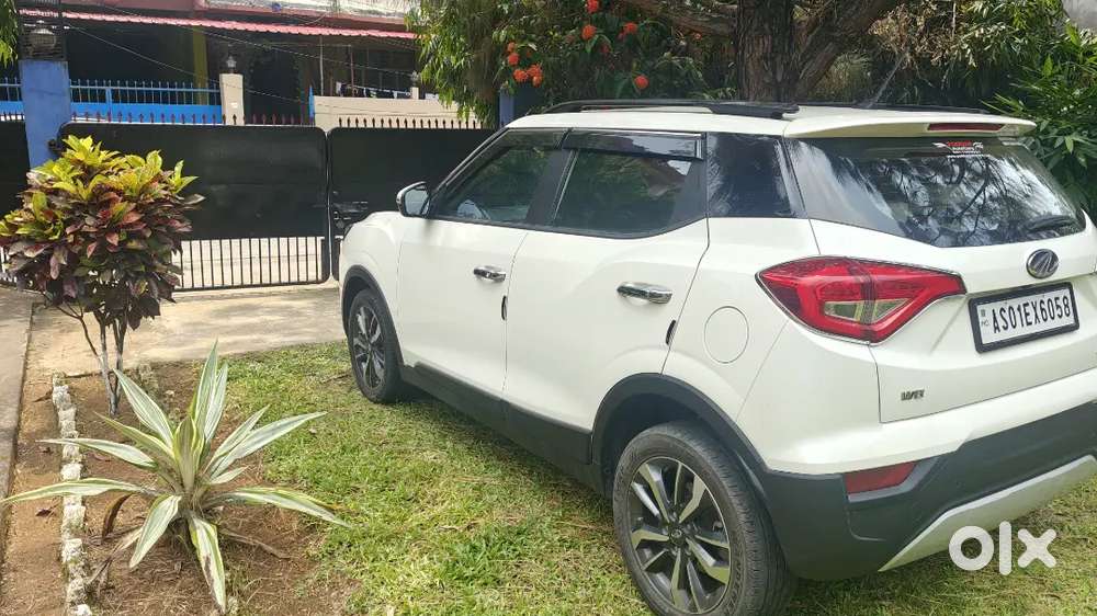 Xuv 300 W8 (o) Top Model