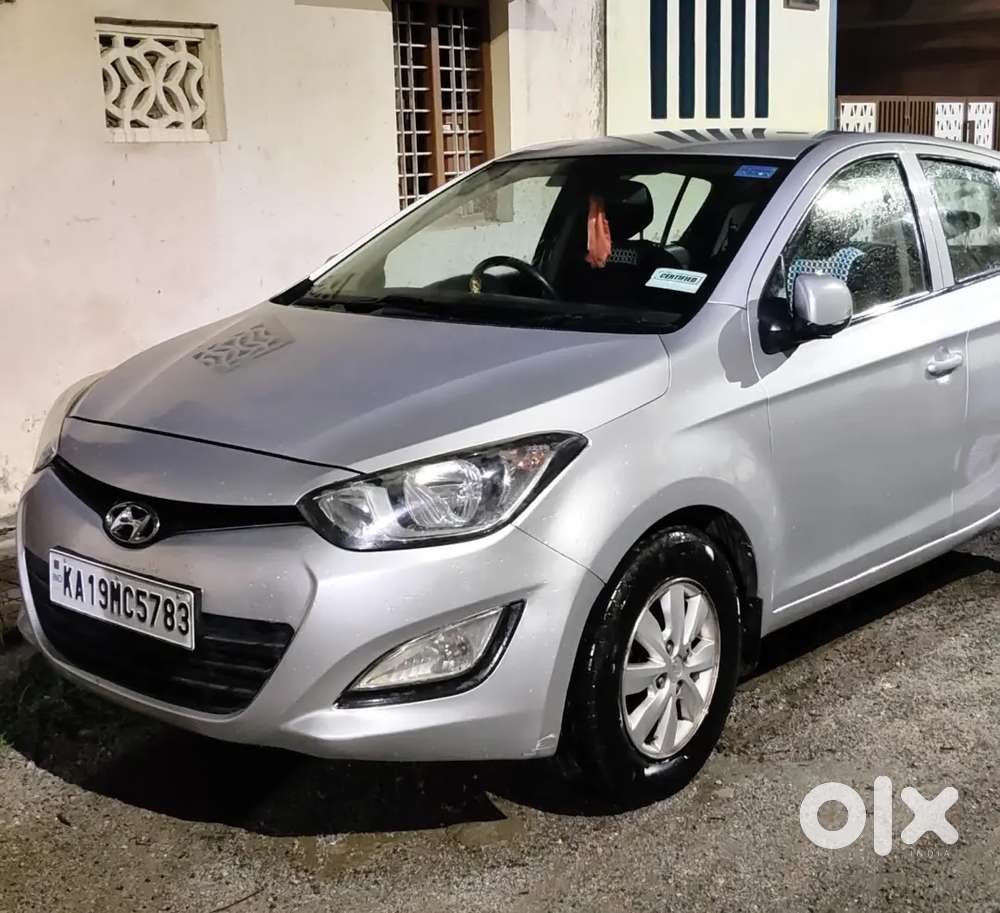 Hyundai I20 Sportz 2012