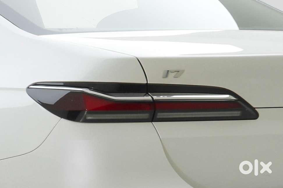 Bmw I7 Xdrive60, 2025, Electric