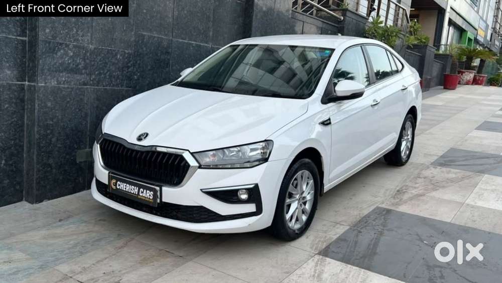 Skoda Slavia Ambition 1.0l Tsi At, 2024, Petrol