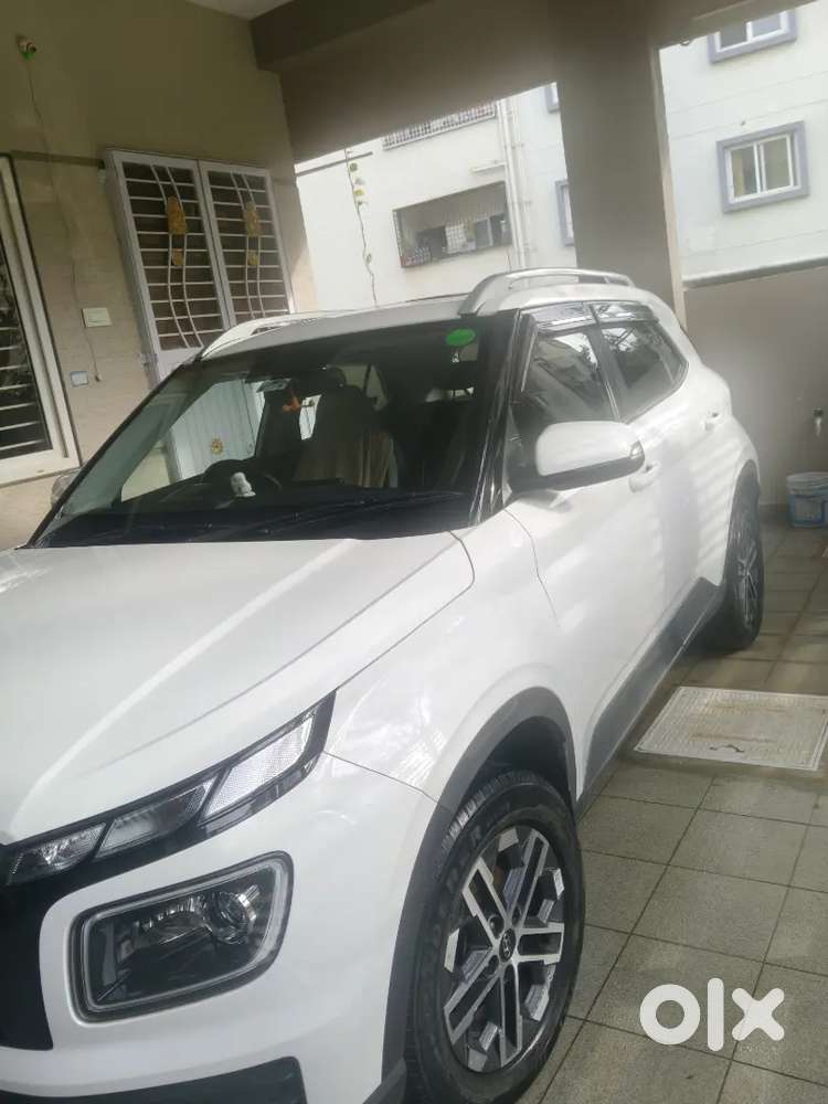 Hyundai Venue Diesel Manual 2023