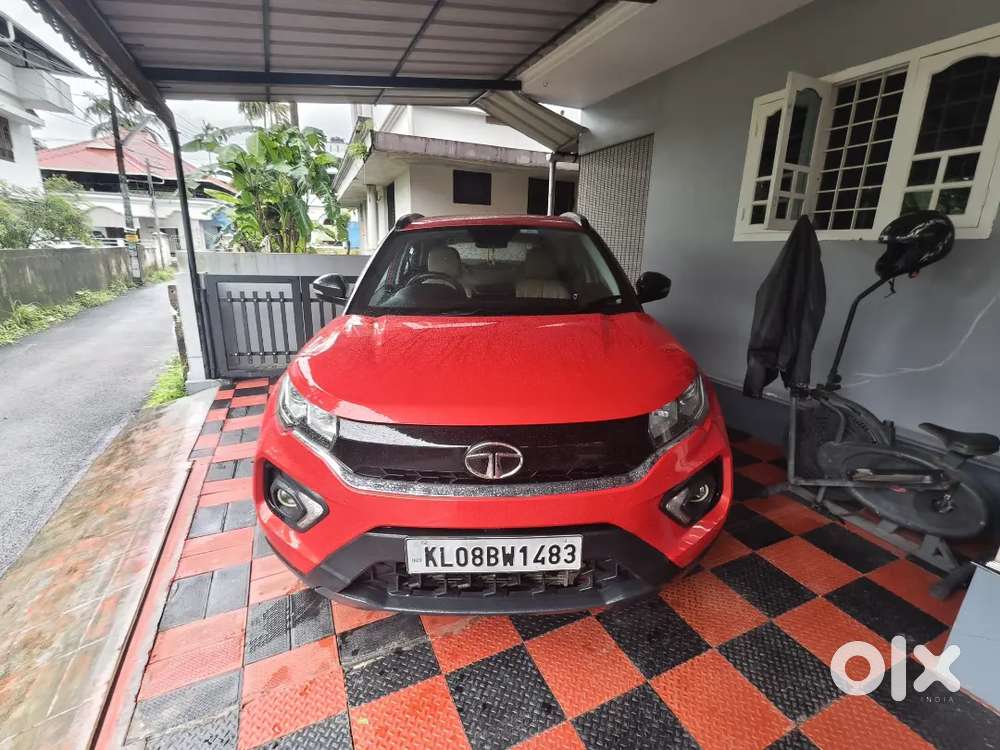 Tata Nexon Diesel 2020 December With Sunroof