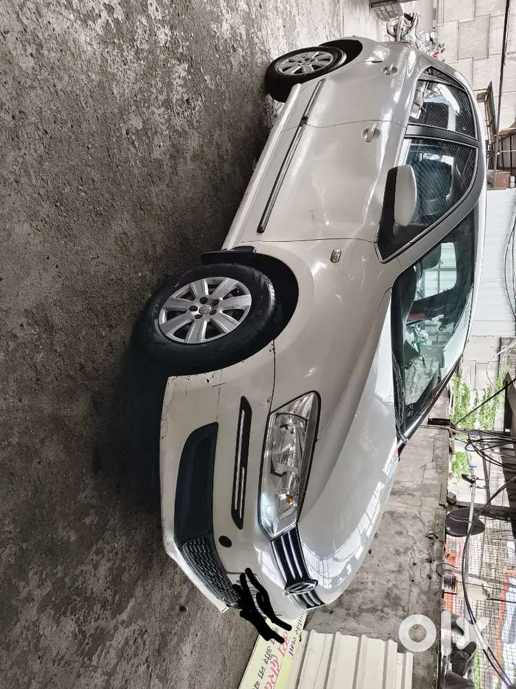 Volkswagen Polo Petrol 2011