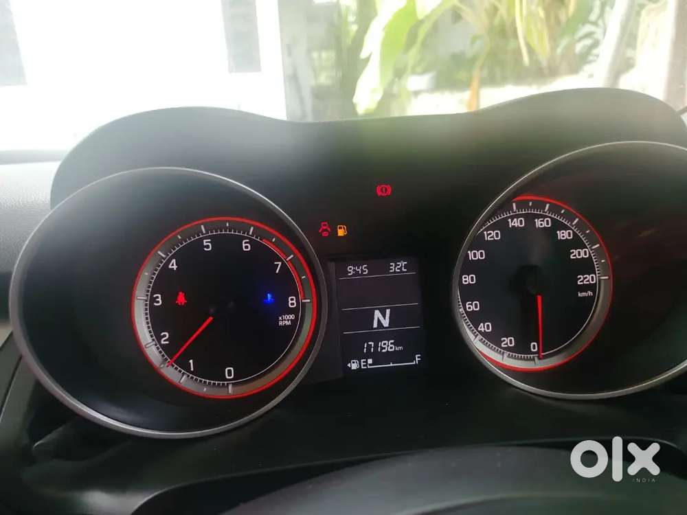 Maruti Suzuki Swift 2023 Petrol 17196 Km Driven