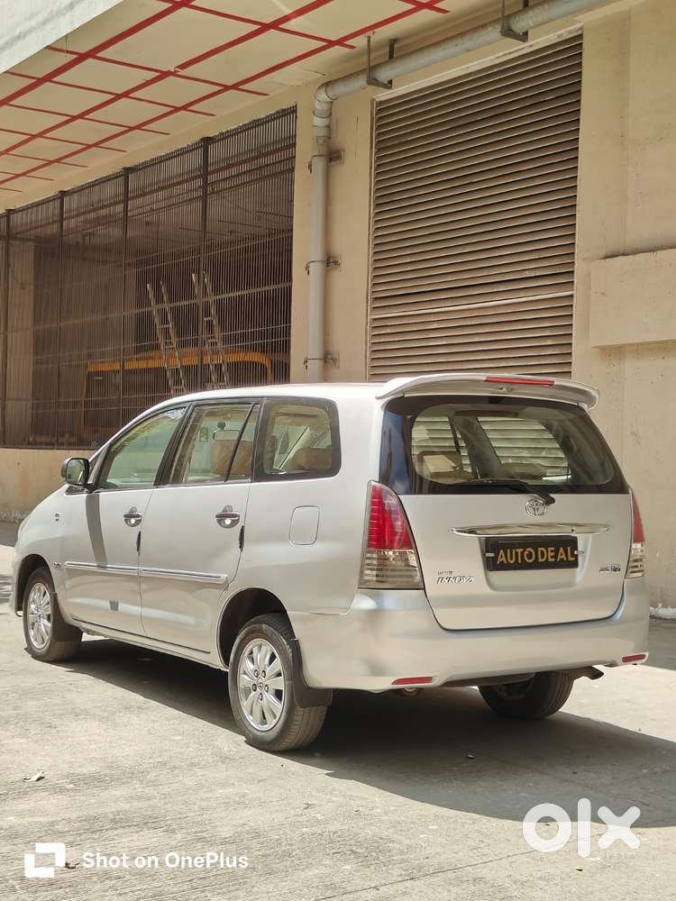 Toyota Innova 2.5 Vx 8 Str Bs-iii, 2010, Diesel