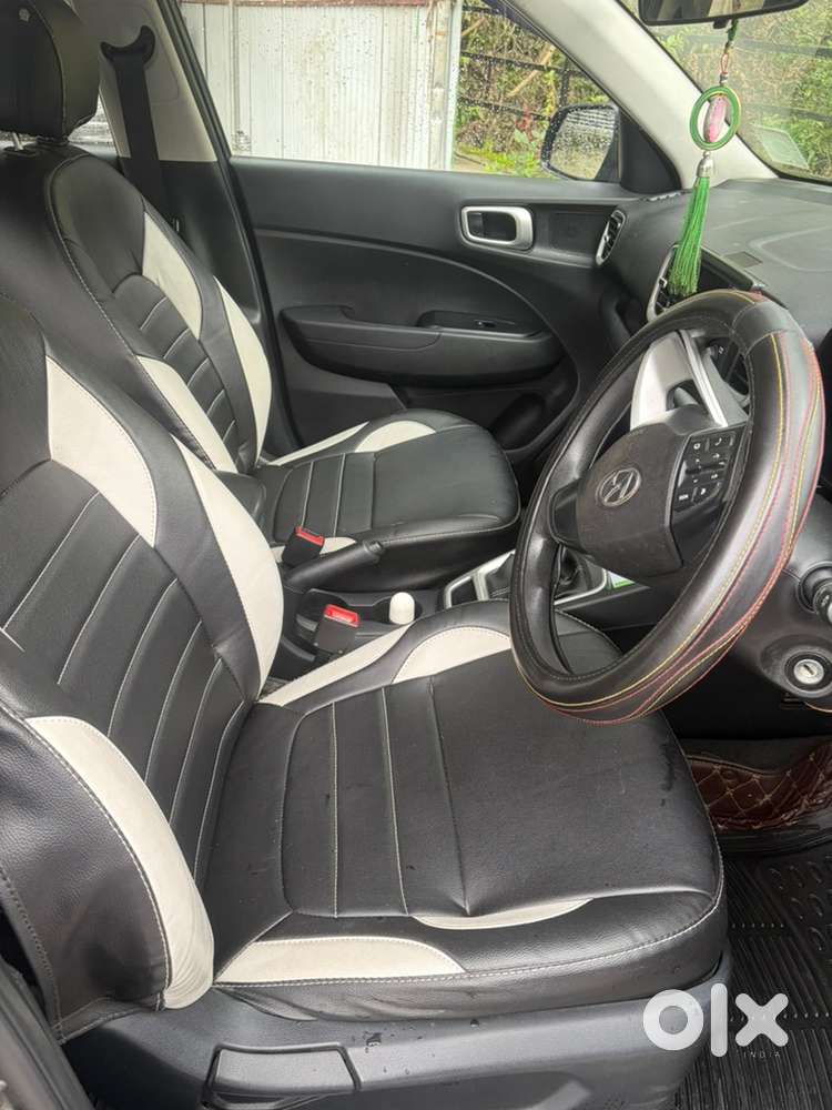 Hyundai Venue Petrol 2021