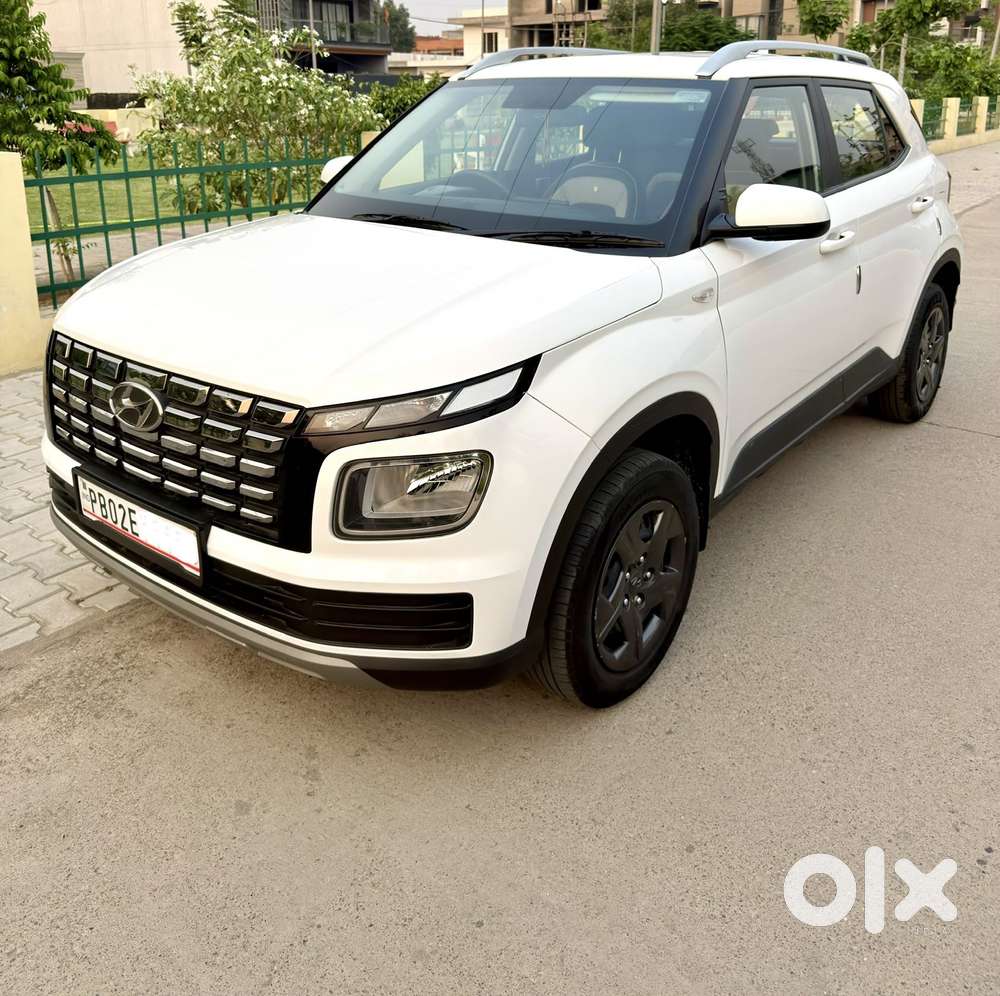 Hyundai Venue S Plus Mt 1.2 Kappa, 2024, Petrol