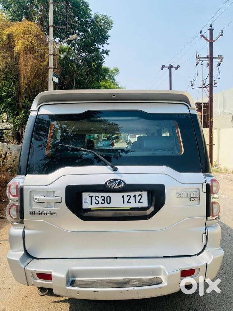 Mahindra Scorpio S6 Plus, 2016, Diesel