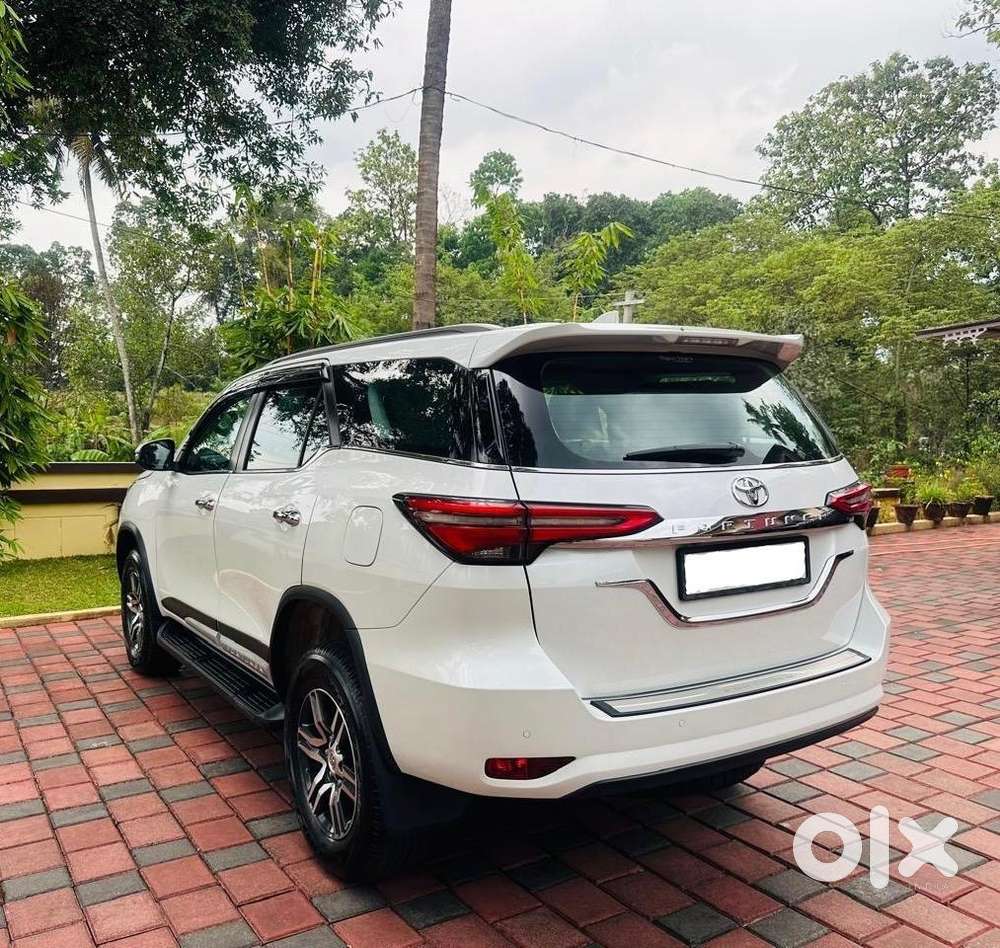 Toyota Fortuner 4x2 At 2.8 Diesel, 2022, Diesel