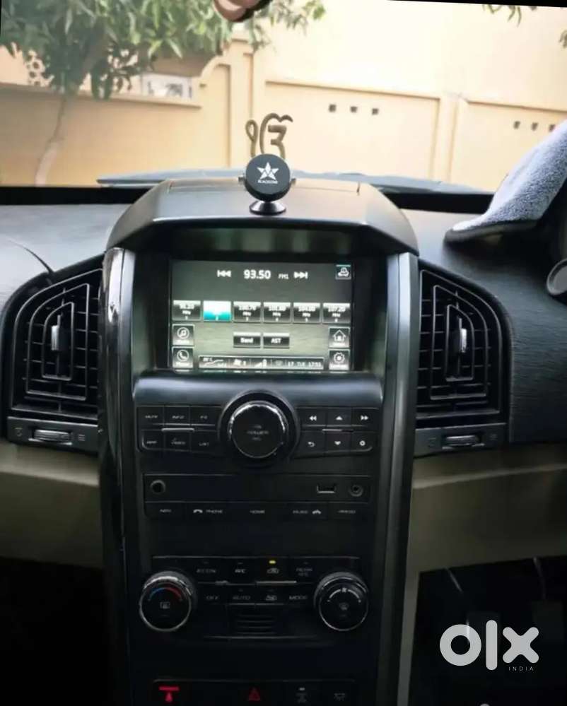 Mahindra Xuv500 2017 Diesel 100000 Km Driven