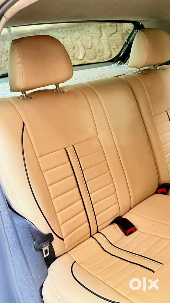 Volkswagen Polo Diesel Manual 2011
