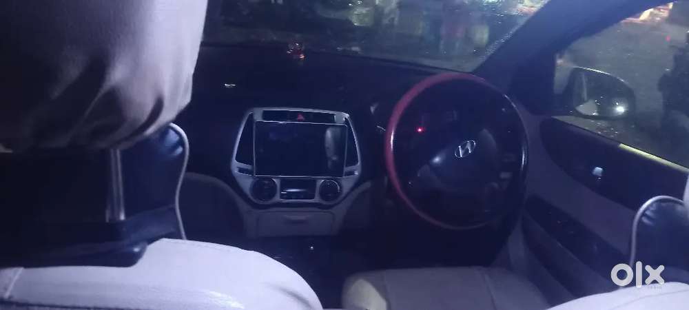Hyundai I20 2013 Petrol 65000 Km D Riven