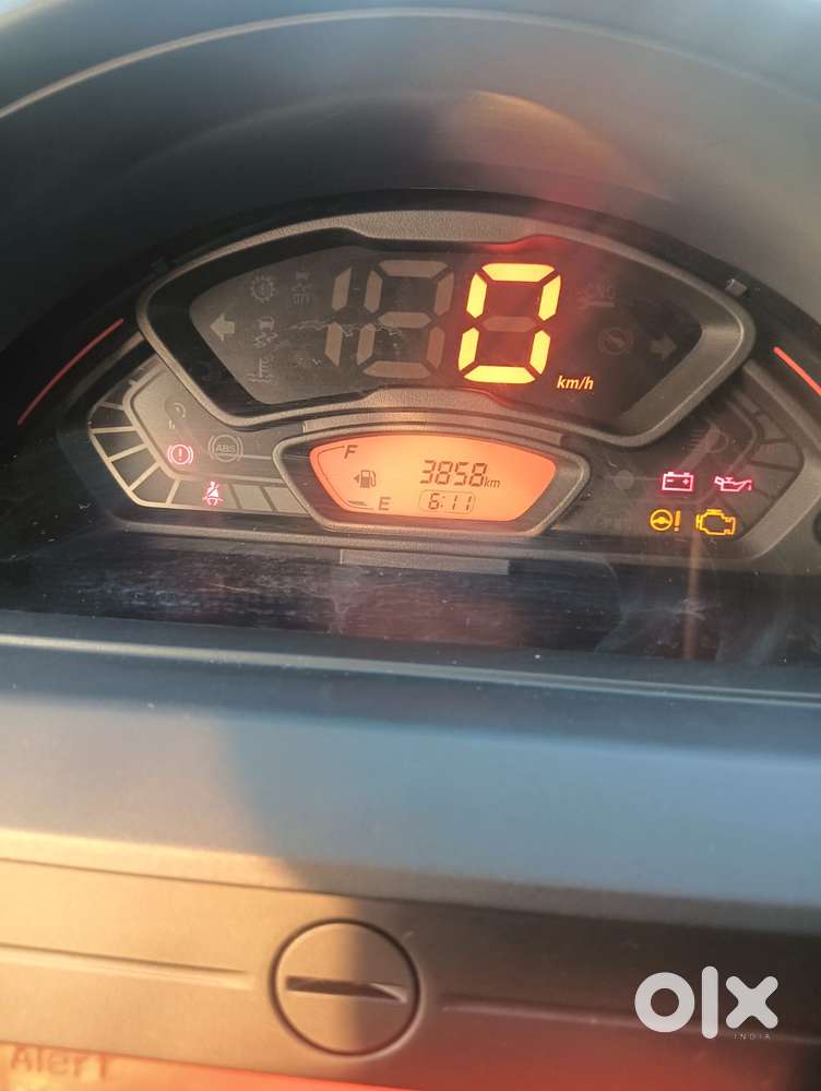 Maruti Suzuki S-presso Vxi, 2024, Petrol