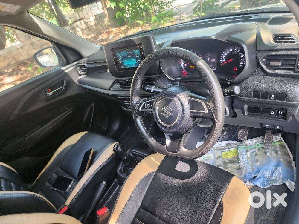 Maruti Suzuki Swift Vxi + Manual, 2024, Petrol