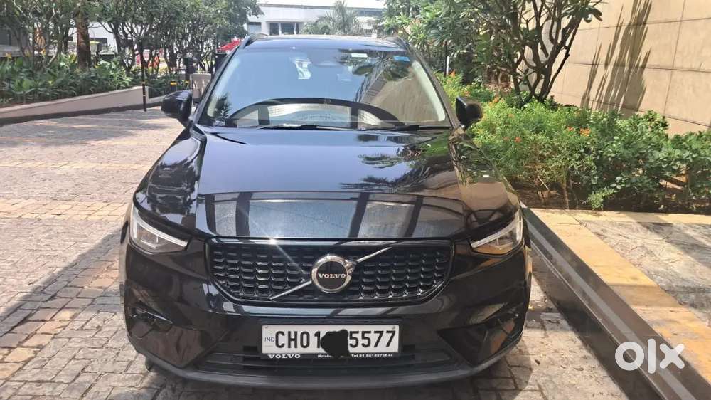 Volvo Xc40 Showroom Condition  Only 2150 Kms Run