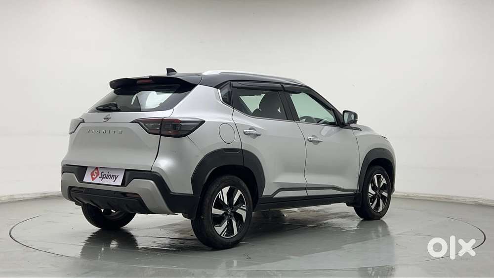 Nissan Magnite 1.0 Xv Premium Dual Tone, 2024, Petrol