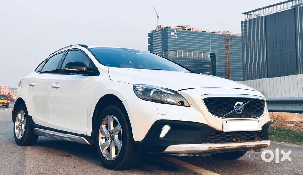 2016 Volvo V40 Country Petrol