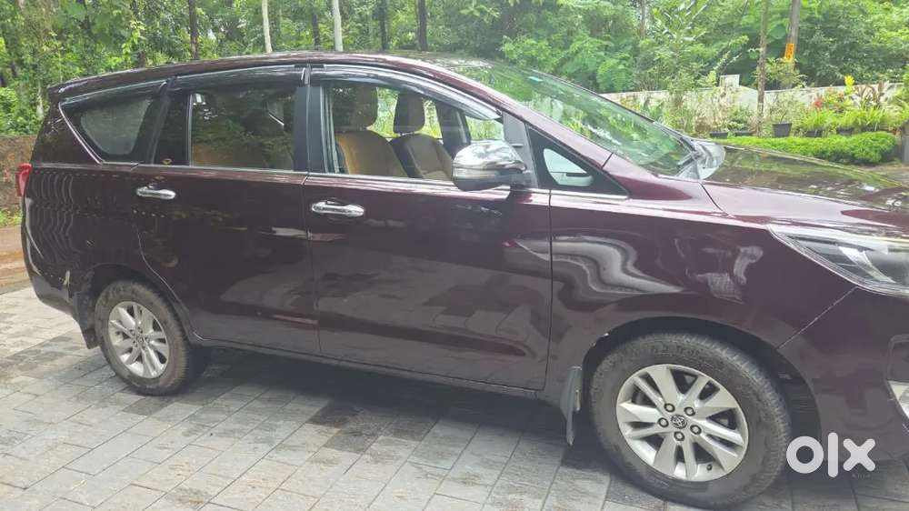 Toyota Innova Crysta 2016
