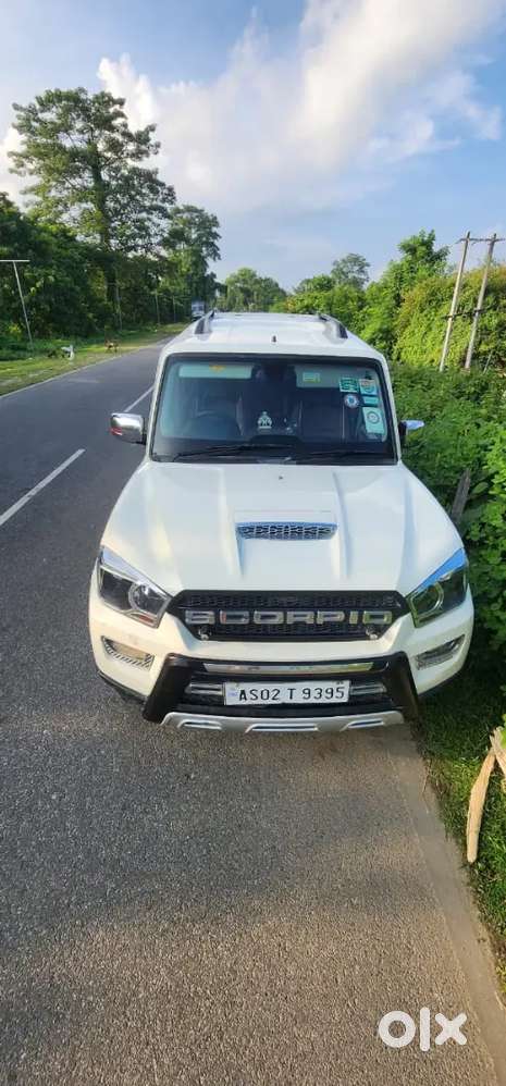 Mahindra Scorpio S10 Diesel 2017 Manual