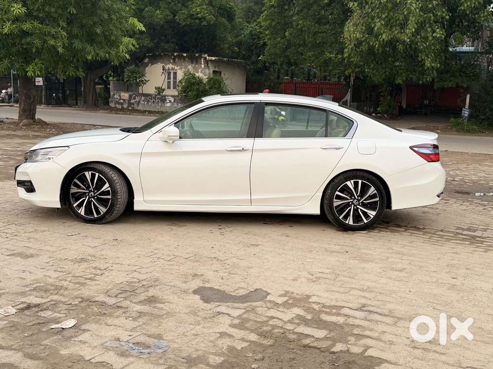 Honda Accord 2.0 Hybrid At Petrol, 2017, Petrol