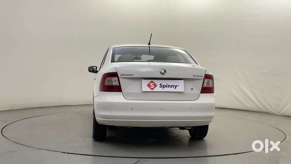 Skoda Rapid 2013-2016 1.6 Mpi Elegance Plus, 2015, Petrol